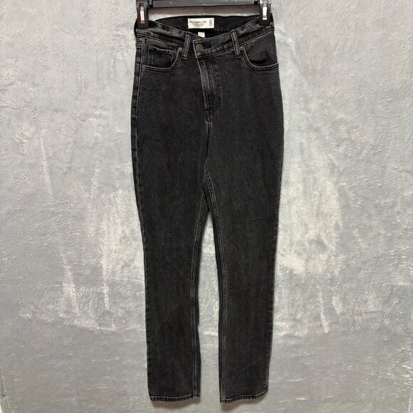 Abercrombie & Fitch The 90's Straight Ultra High Rise Black Jeans Womens 24/00 - Picture 1 of 12